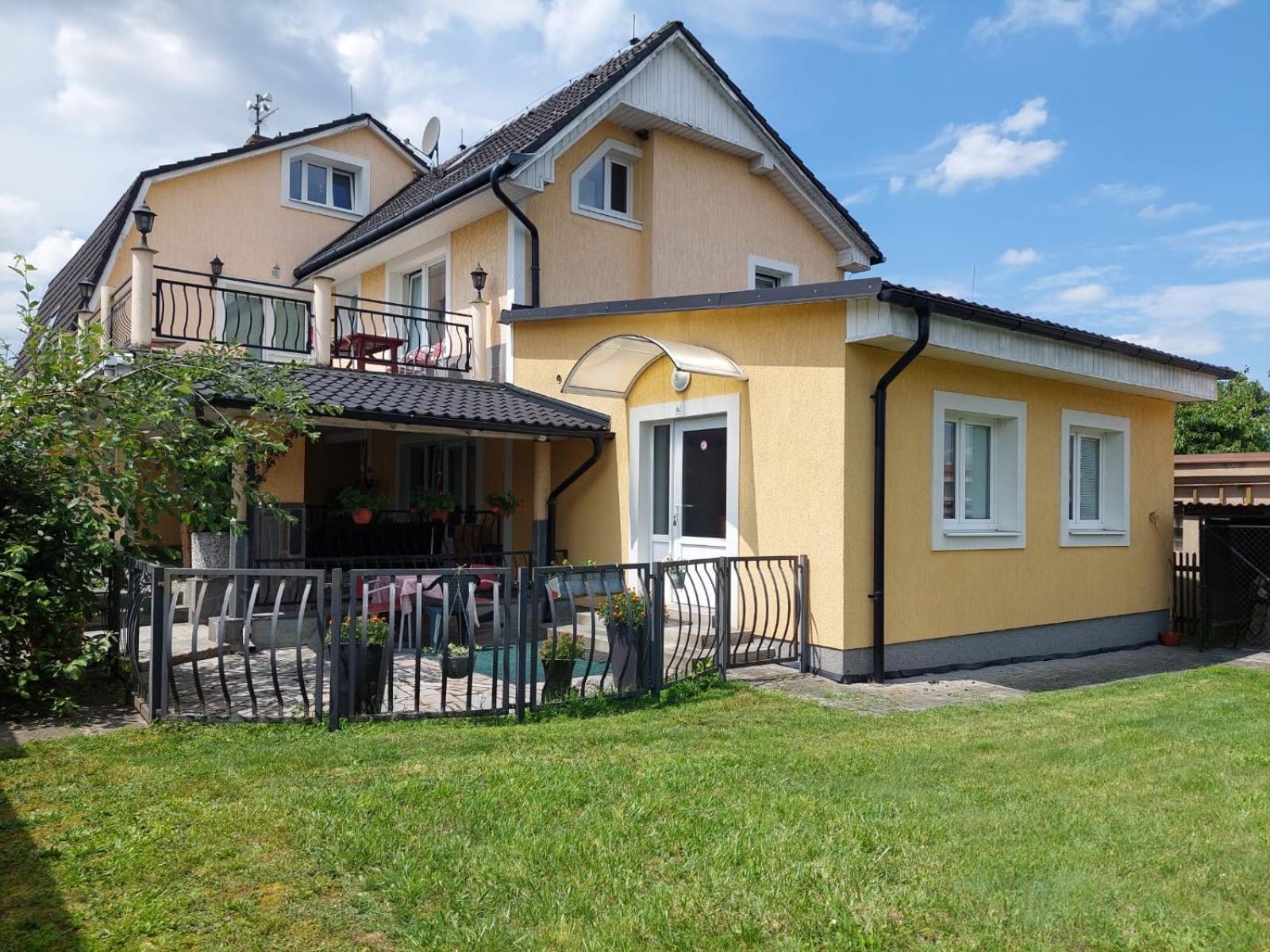 Penzion Slunce Česká Lípa Buitenkant foto
